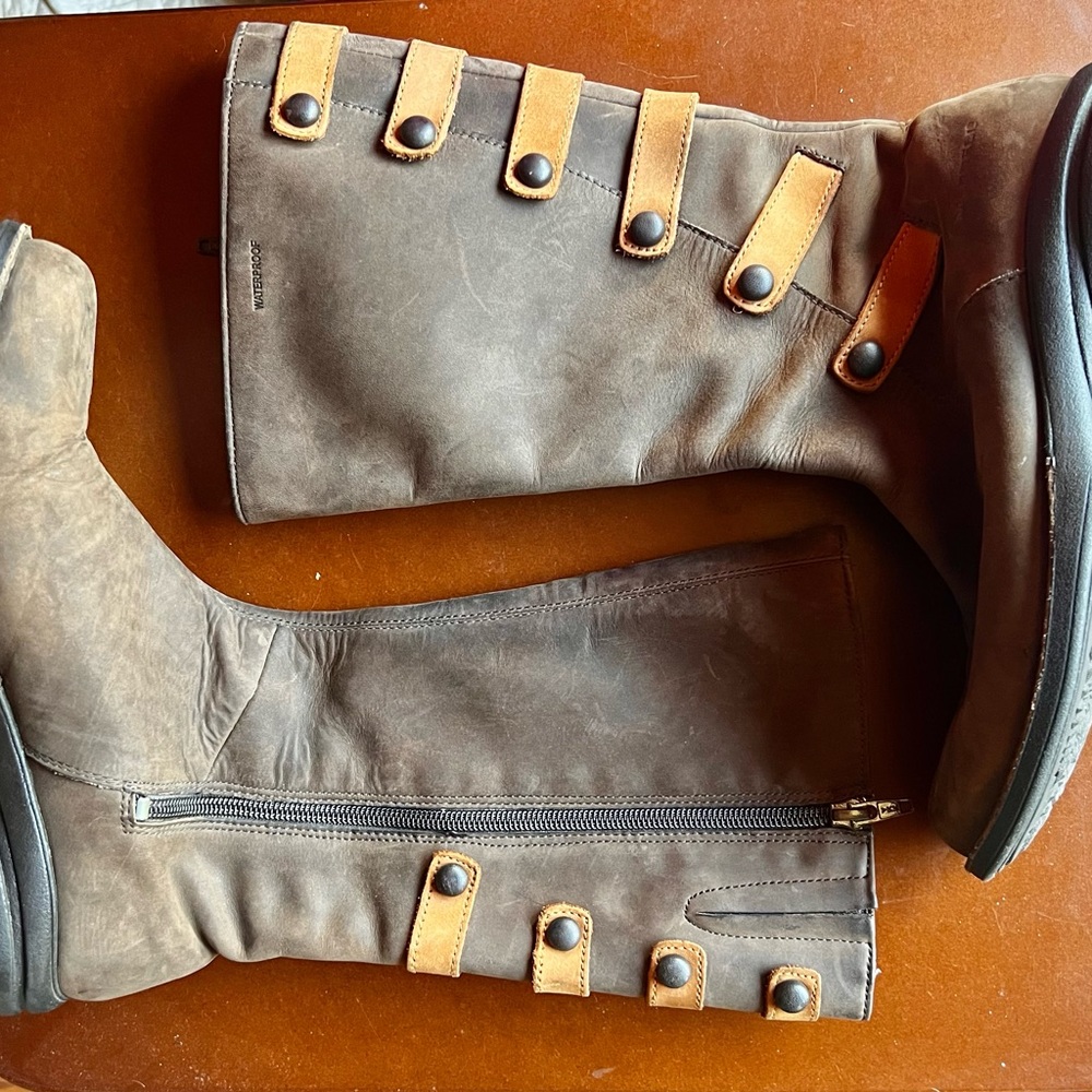 Women’s Merrell Captiva Launch Waterproof Leather Boots Size 6.5